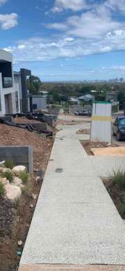 aggregate-concrete-footpath-01