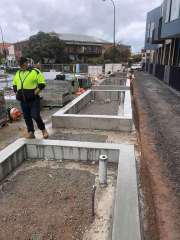 commercial-concreter-concrete-retaining-perimeter-garden-entrances-20